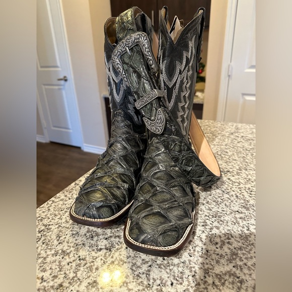 Fish boots